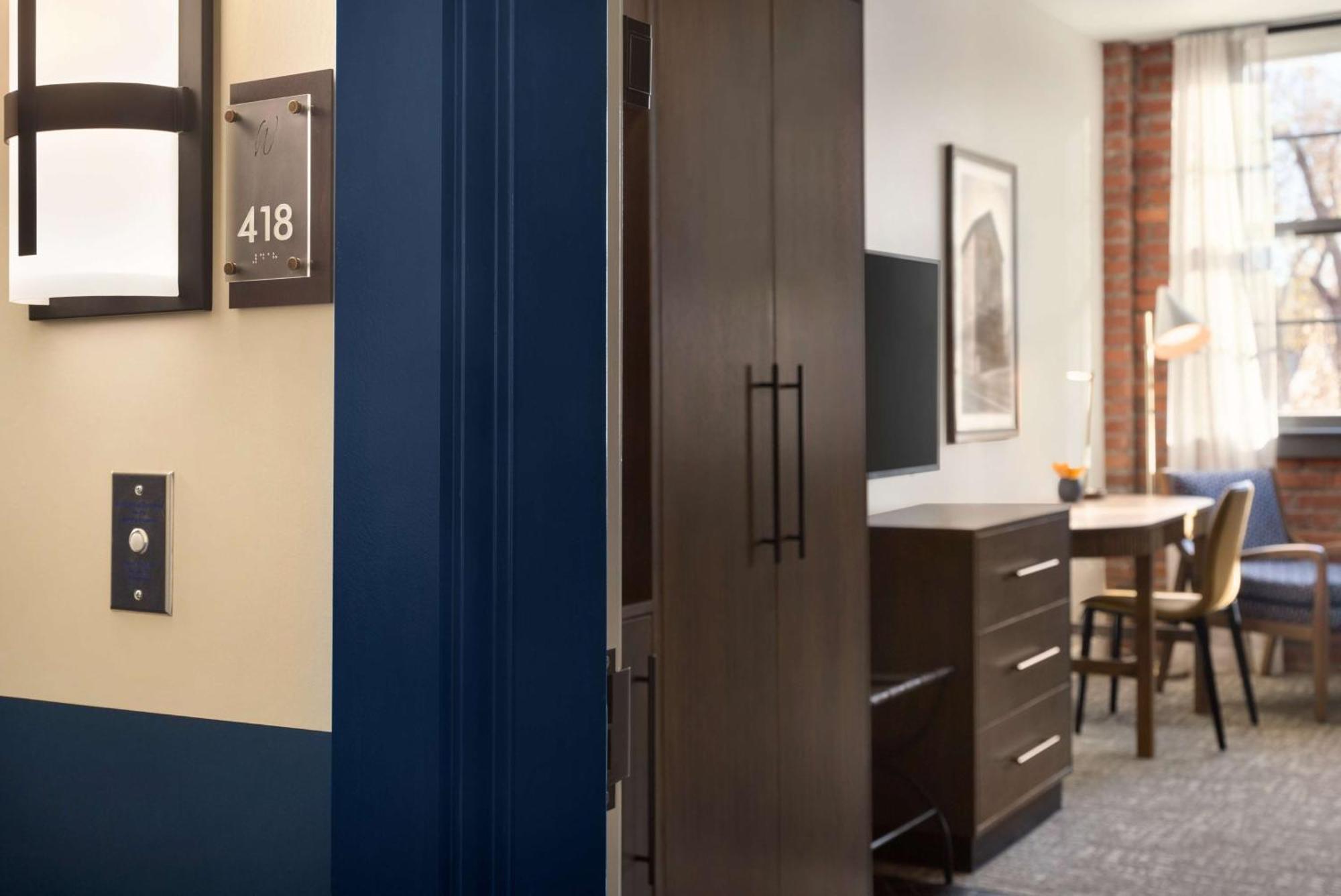 The Wilbur Lititz, Tapestry Collection By Hilton 4*