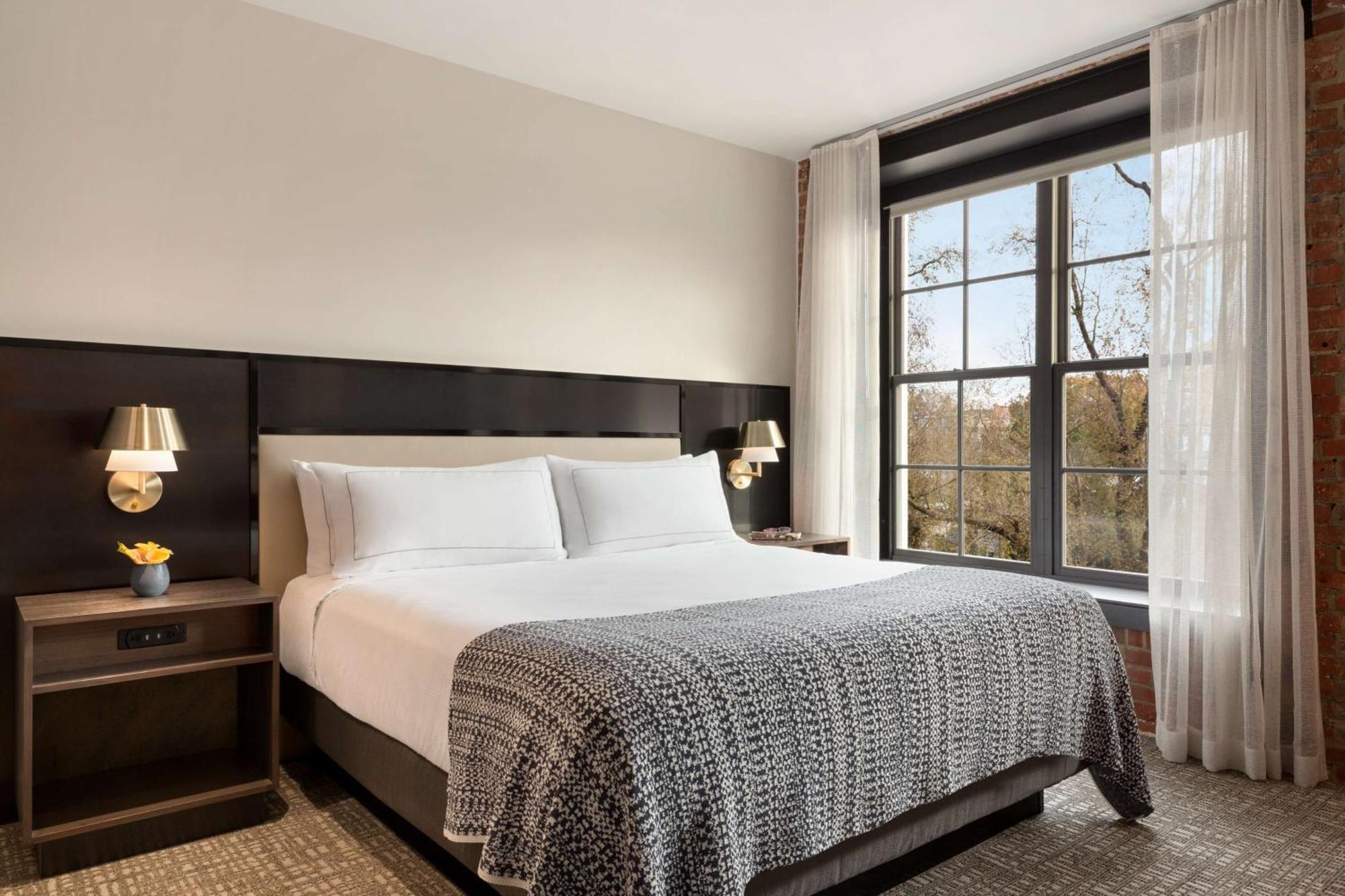 The Wilbur Lititz, Tapestry Collection By Hilton 4*