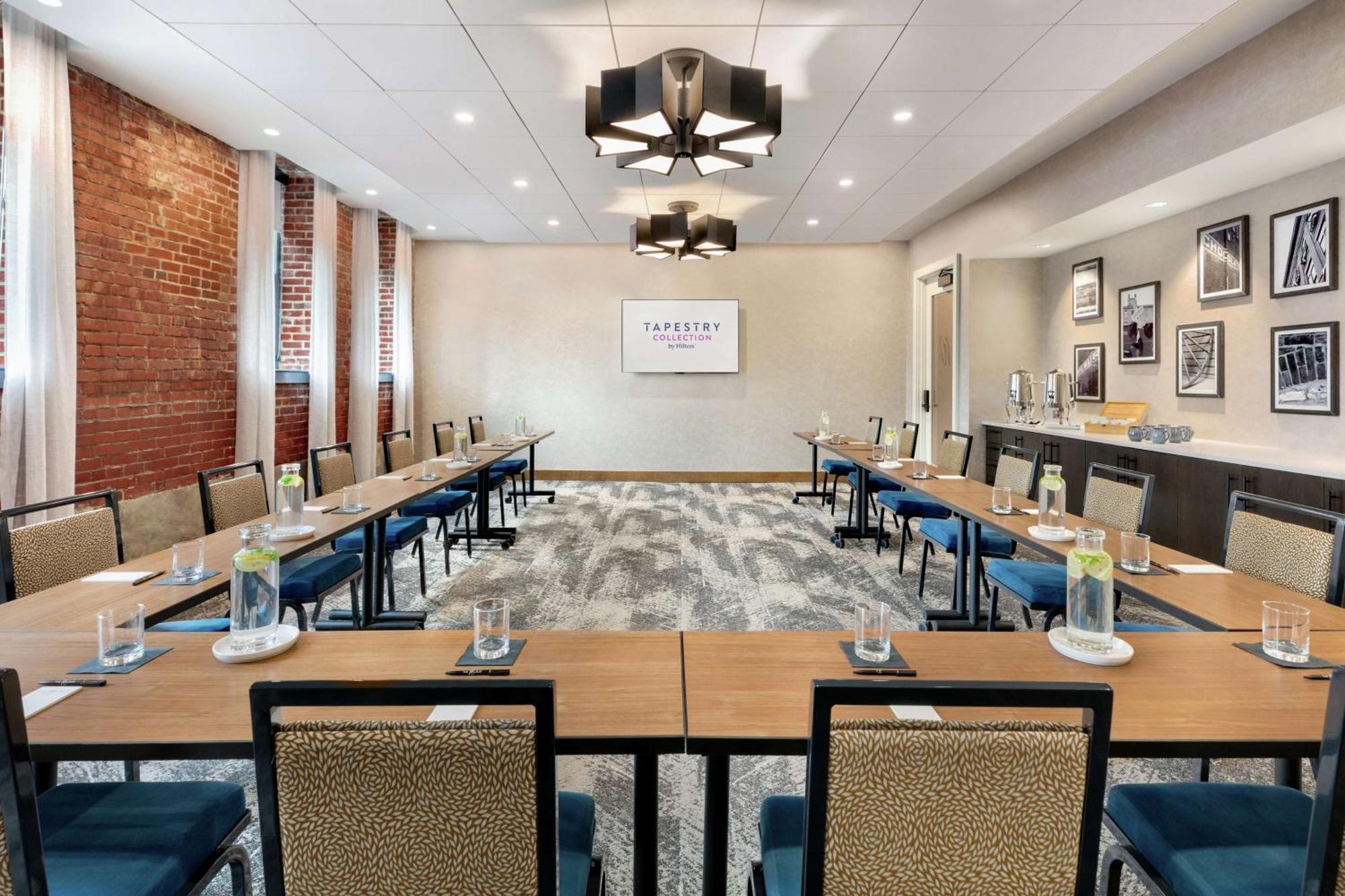 The Wilbur Lititz, Tapestry Collection By Hilton Hotel